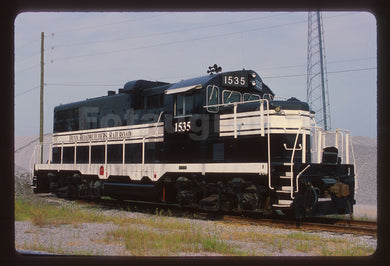 Dunn Roadbuilders #1535 GP8