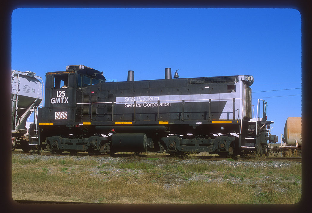 GATX Locomotive Group (GMTX) #125 SW1500, engineer's side
