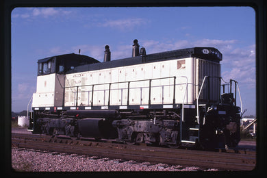 L.G. Everist (LGEX) #82 SW1500