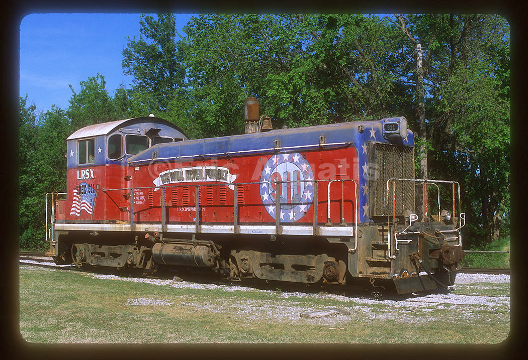 Locomotive Rail Service (LRSX) #911 SW900