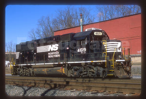 Norfolk Southern (NS) #4619 GP59