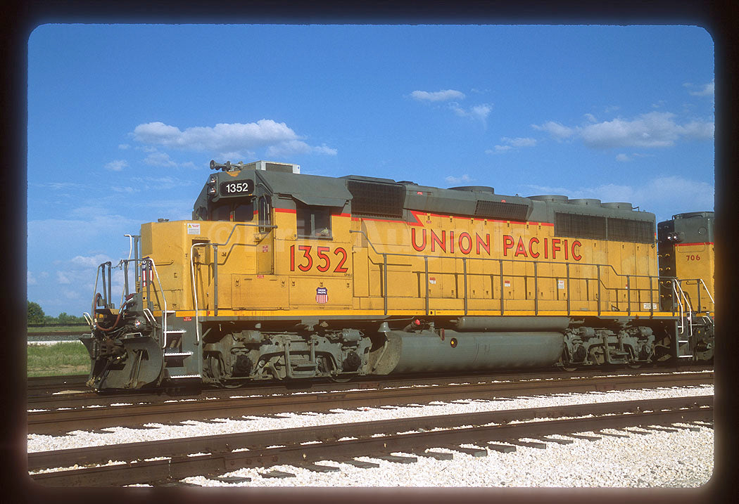 Union Pacific (UP) #1352 GP40-2