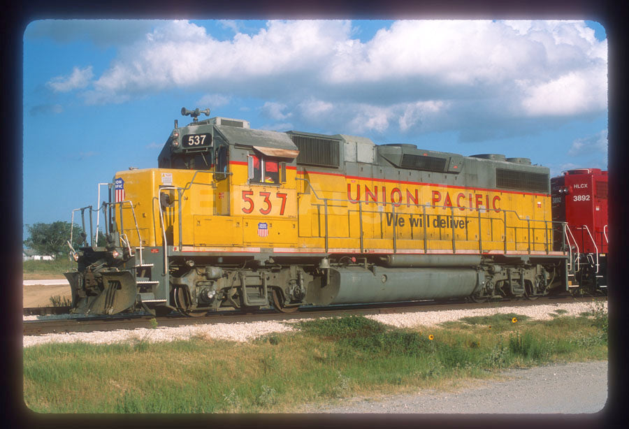 Union Pacific (UP) #537 GP38-2 – Switchman Images