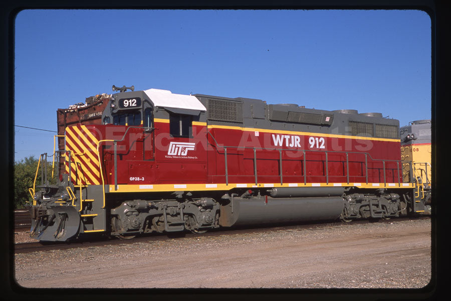 Wichita, Tillman & Jackson (WTJR) #912 GP38-3